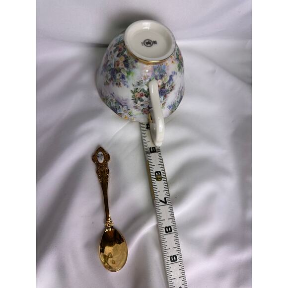 Bradford Editions “Everlasting” Lena Liu Teacup & Saucer with Gold Spoon - Picture 3 of 3